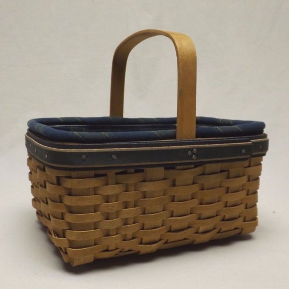Longaberger 2007 Collectors Club Member Basket w/Liner & Protector Family Signed - Picture 7 of 13
